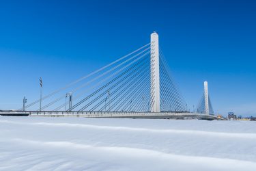 冬の北海道｜吹雪を行く鈍行列車と新雪快晴の帯広散歩