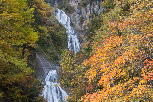 秋の北海道｜天人峡・羽衣の滝