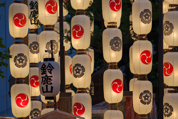 夏の京都散歩｜四条大橋あたり