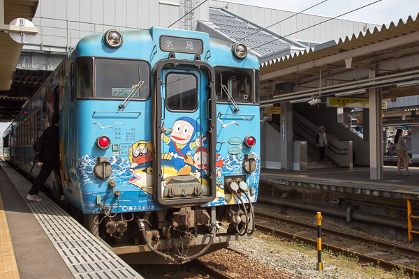 初夏の鉄旅｜氷見線・城端線